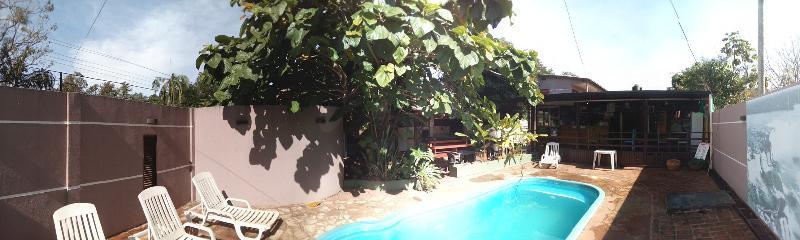 Residencial Noelia Hostel プエルト・イグアス エクステリア 写真